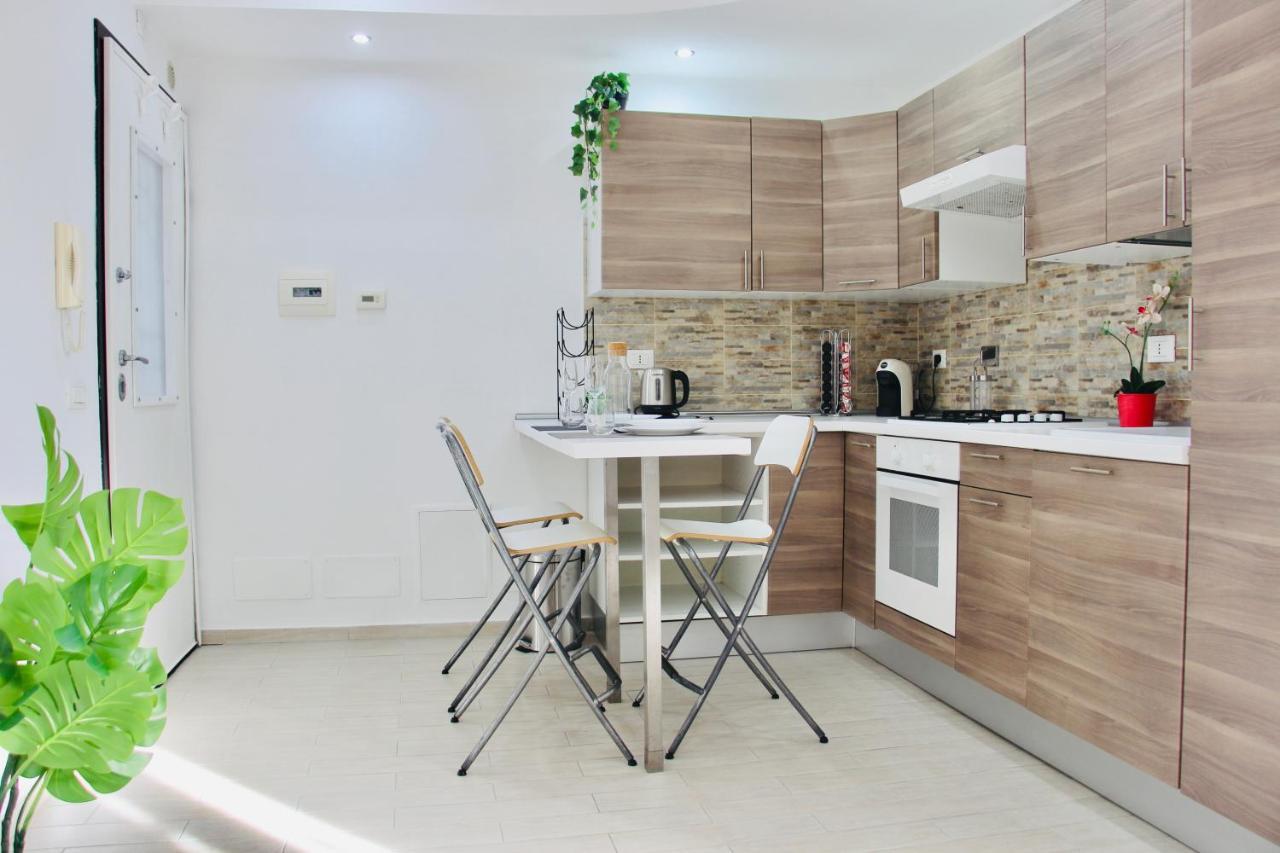 Graziosa Casa Indipendente Vicino Fco Apartment Casal Palocco Ngoại thất bức ảnh