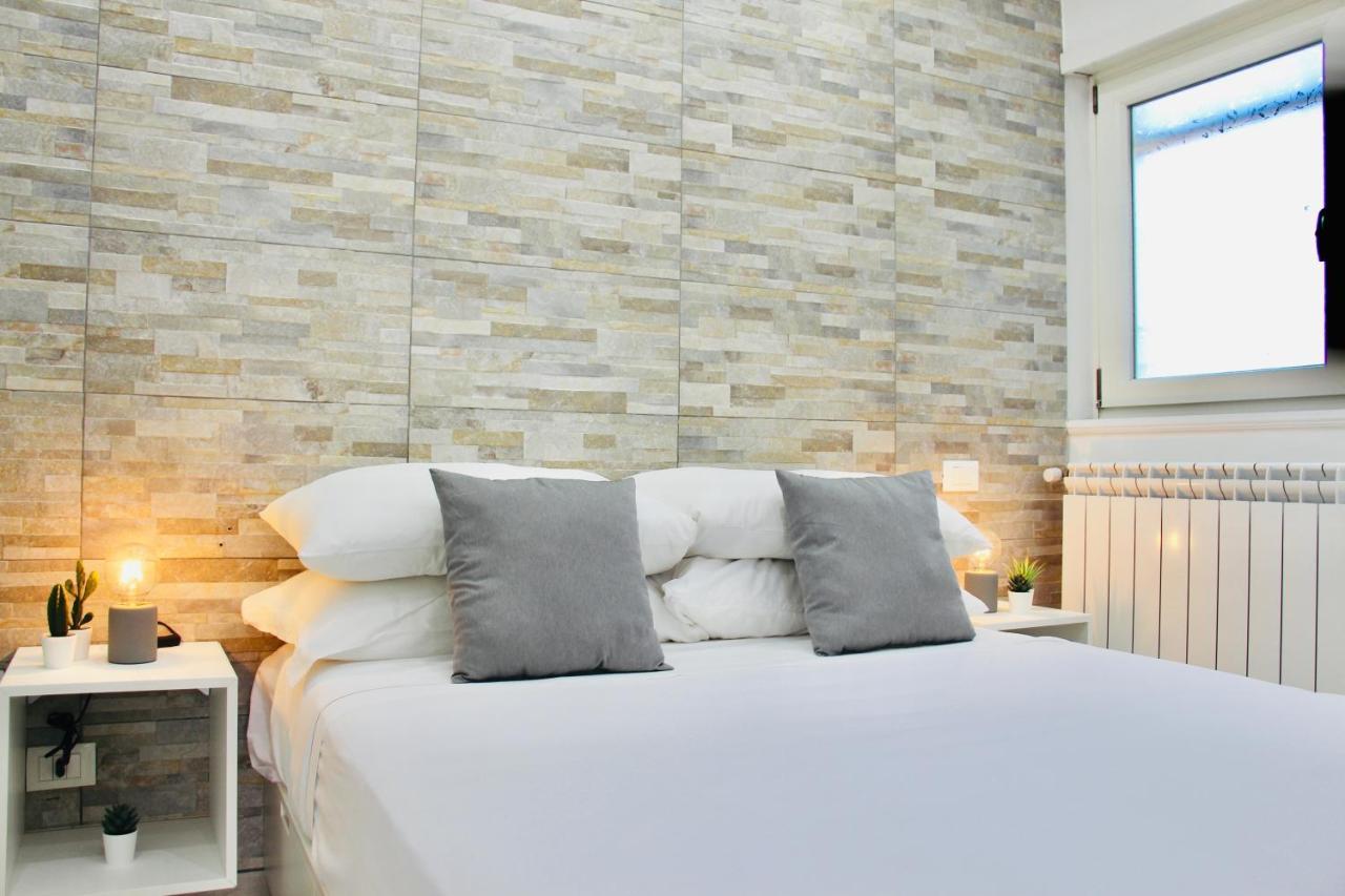 Graziosa Casa Indipendente Vicino Fco Apartment Casal Palocco Ngoại thất bức ảnh